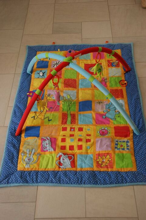 Tapis d'éveil avec arceaux 40 Saint-Hilaire (91)