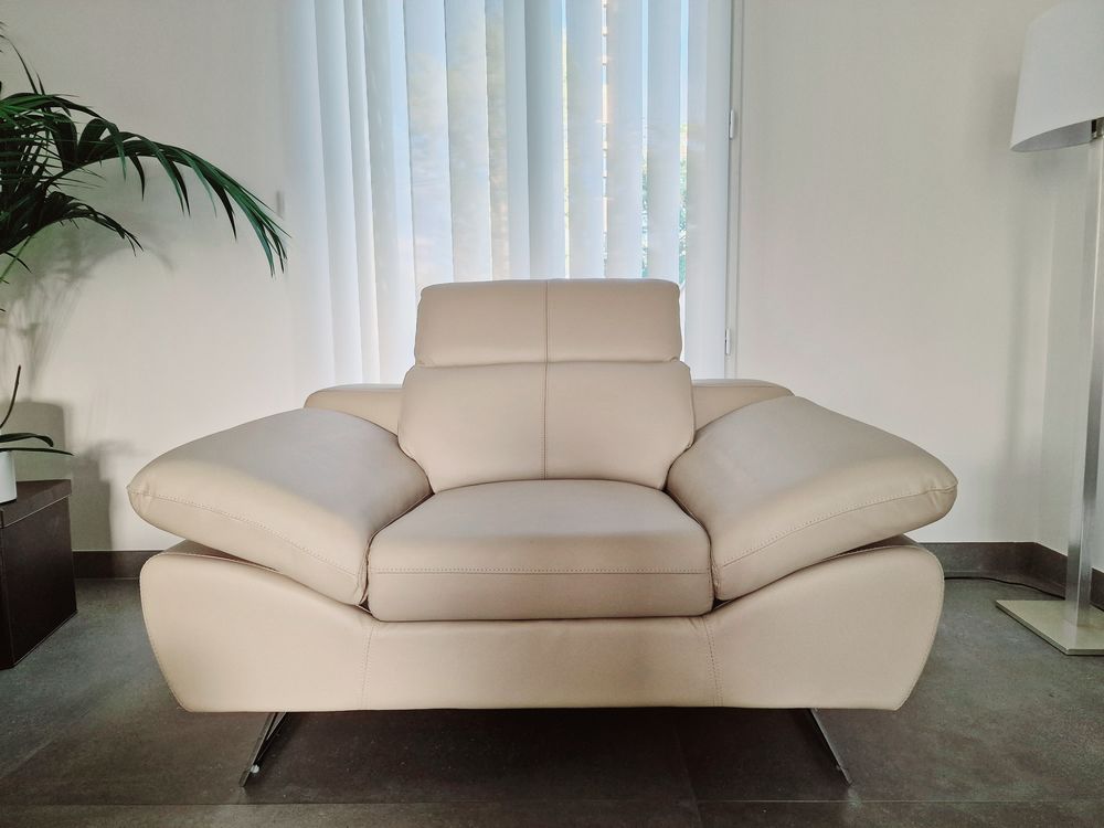 FAUTEUIL CUIR BEIGE Meubles