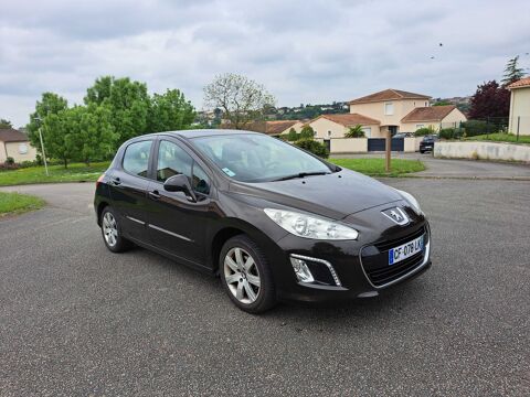 Peugeot 308 phase 2 1,6 hdi 92 cv 2013