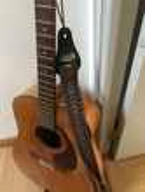 une guitare Instruments de musique