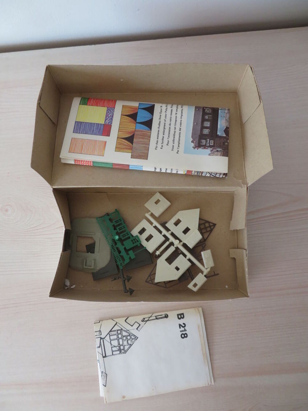 1975 Pola B 218 &eacute;chelle N 1:160 Kit maison garde-barri&egrave;re Jeux / jouets