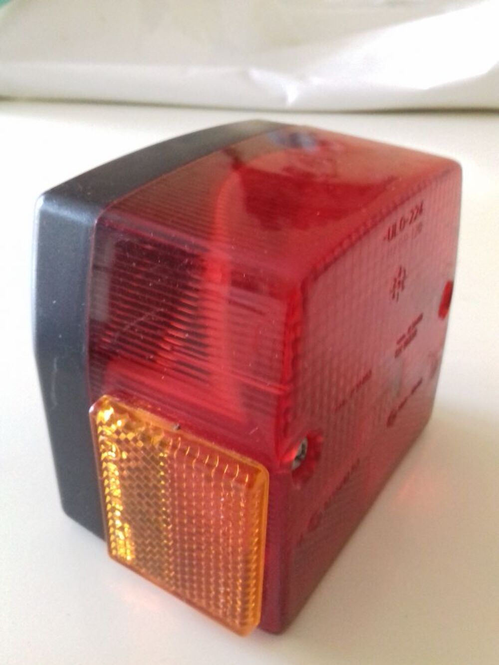 phare arri&egrave;re neuf pour 2 roues Bricolage