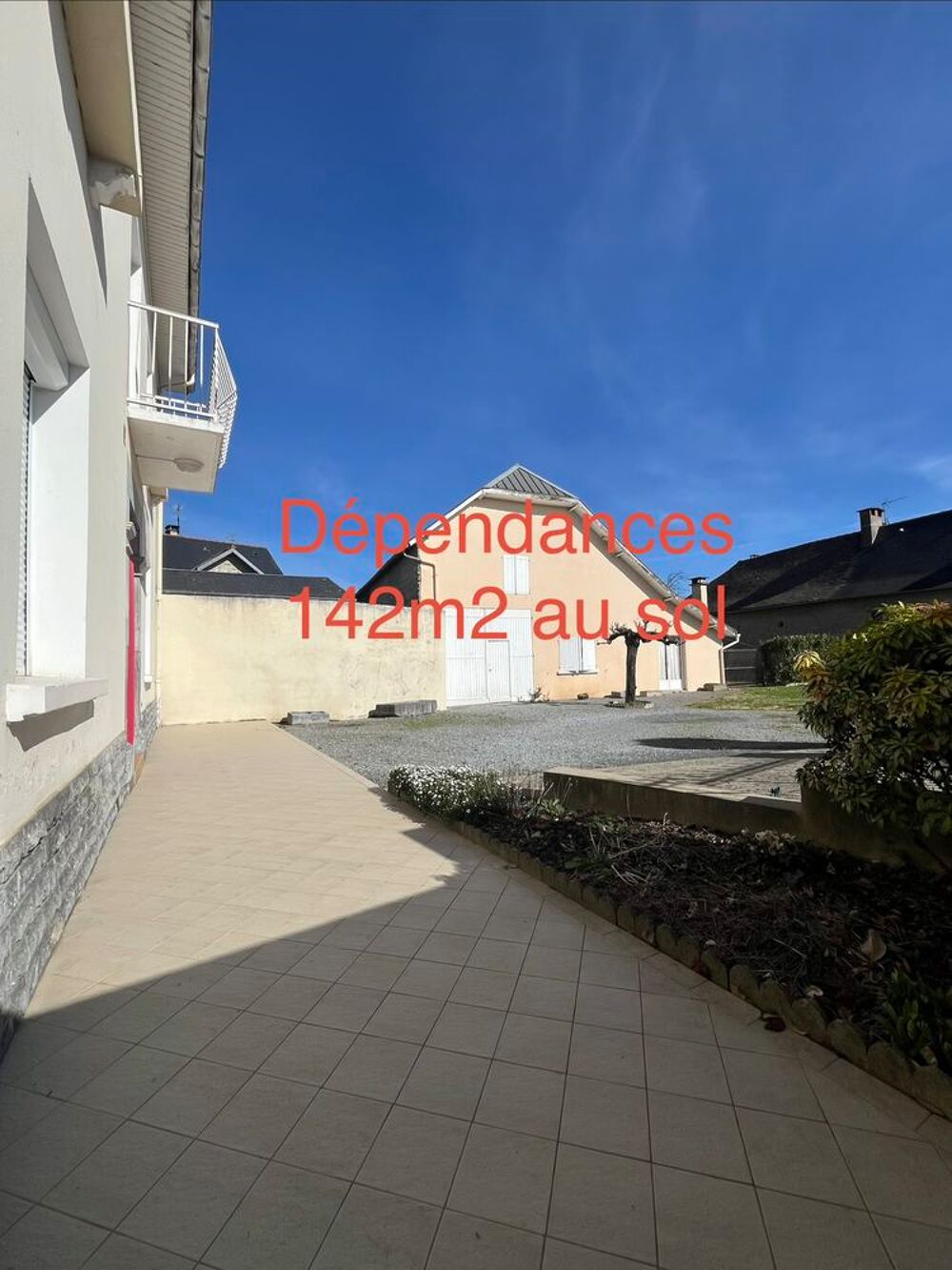 Vente Maison grande maison 161 m² 6 pièces et une dépendance Juillan