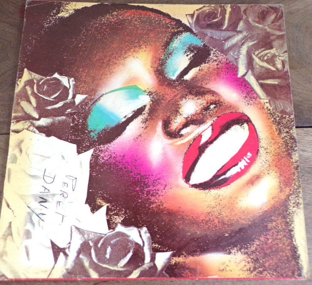 Grace Jones / Portfolio / 1977/ 9123023 vinyle 33 tours CD et vinyles