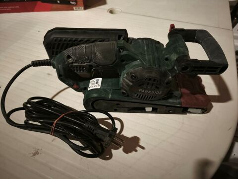 Poneuse  bandes 20 Bourg-ls-Valence (26)