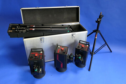 FLASH STUDIO
1850 Paris 20 (75)