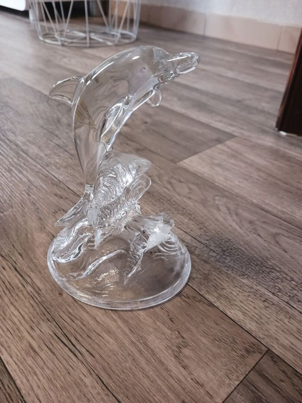 bibelot dauphin en verre Décoration