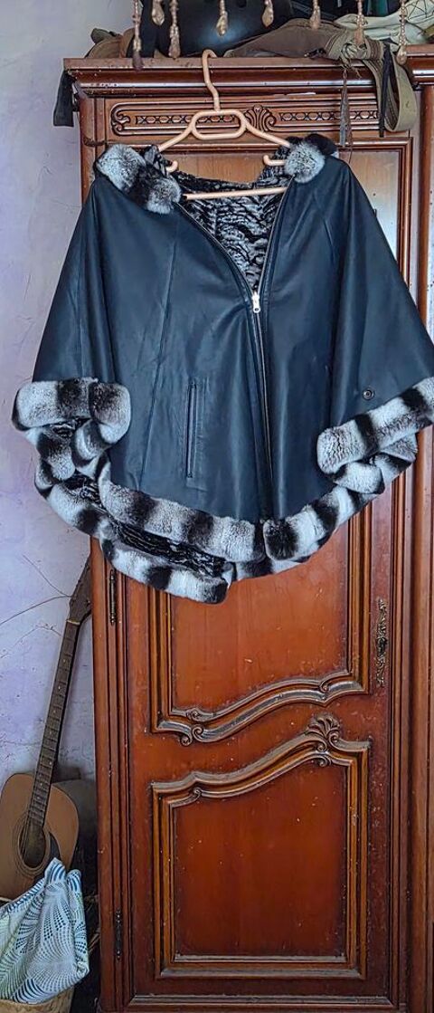 CAPE EN CUIR REVERSIBLE 0 Pompey (54)