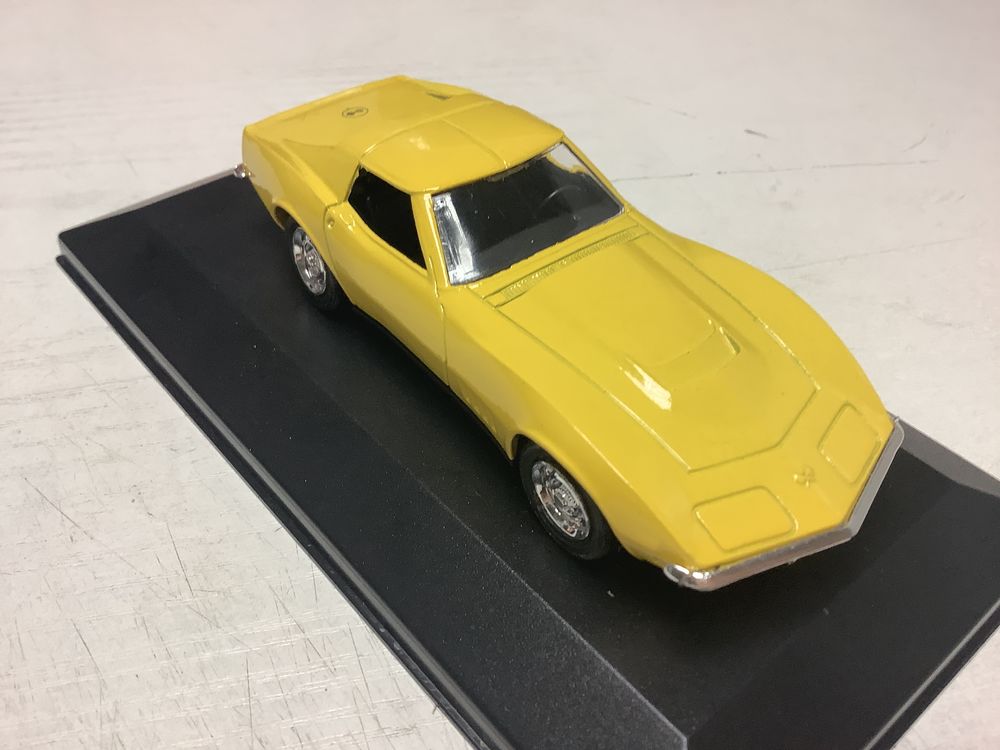 CHEVROLET CORVETTE 1968 1/43 voiture miniature 