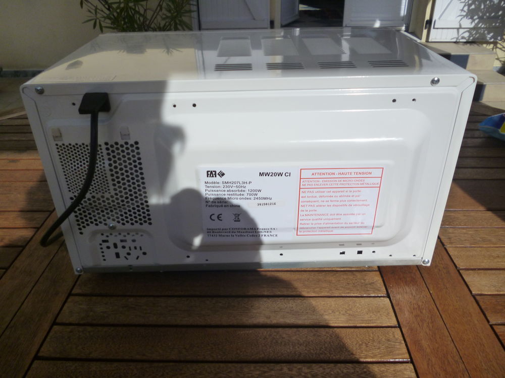 FOUR MICRO ONDES Electroménager