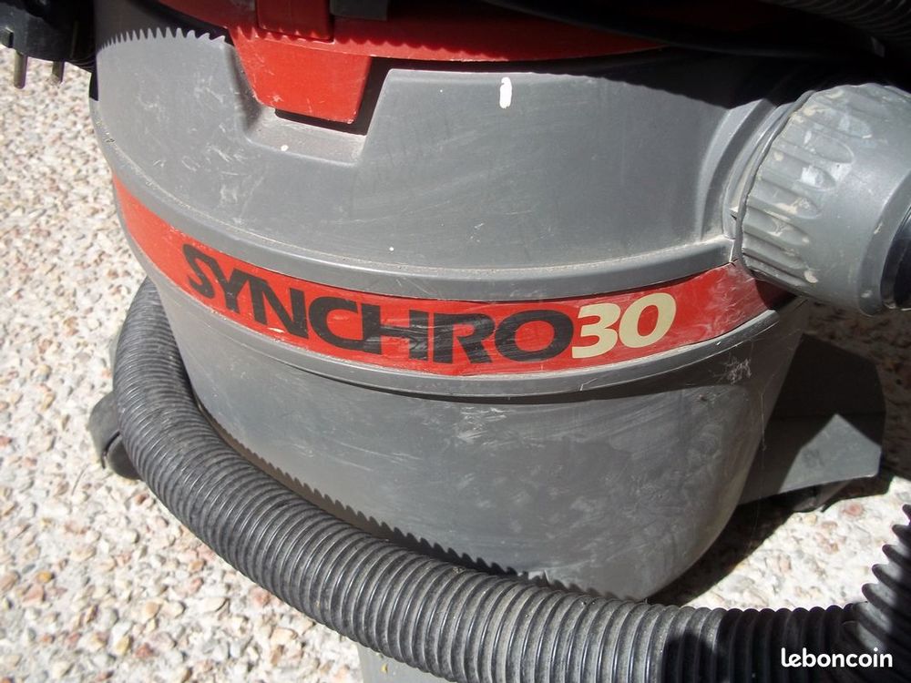 ASPIRATEUR EAU ET POUSSIERE Bricolage