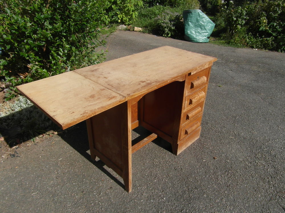 Bureau pour enfant Meubles