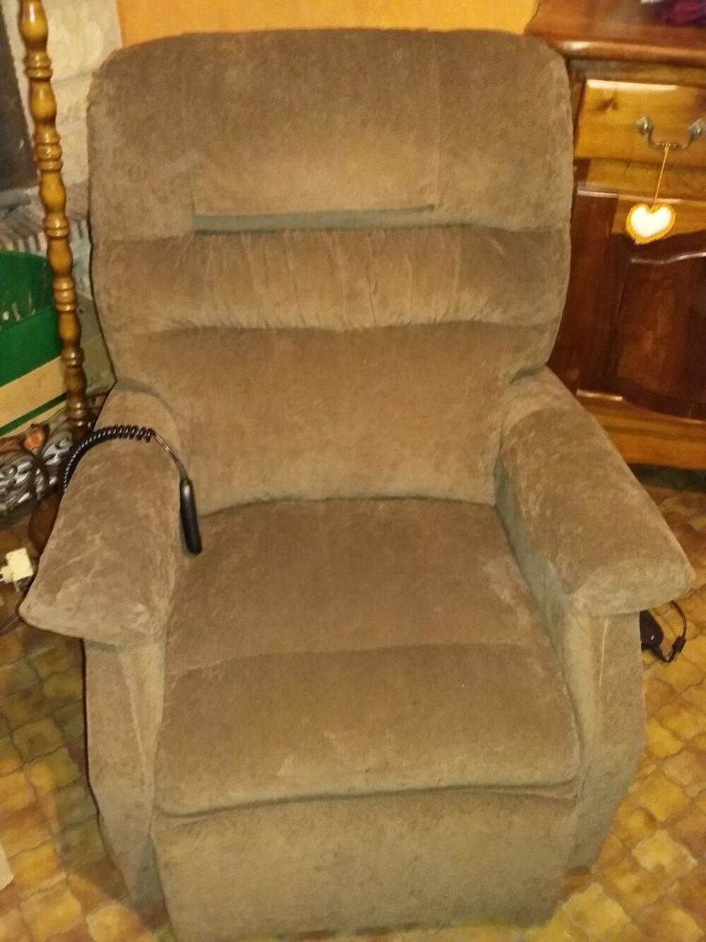 Fauteuil &eacute;lectrique releveur Meubles