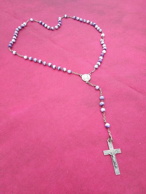 Chapelet ancien perles mauves claires et fonc�es ( n�9) 10 Avermes (03)