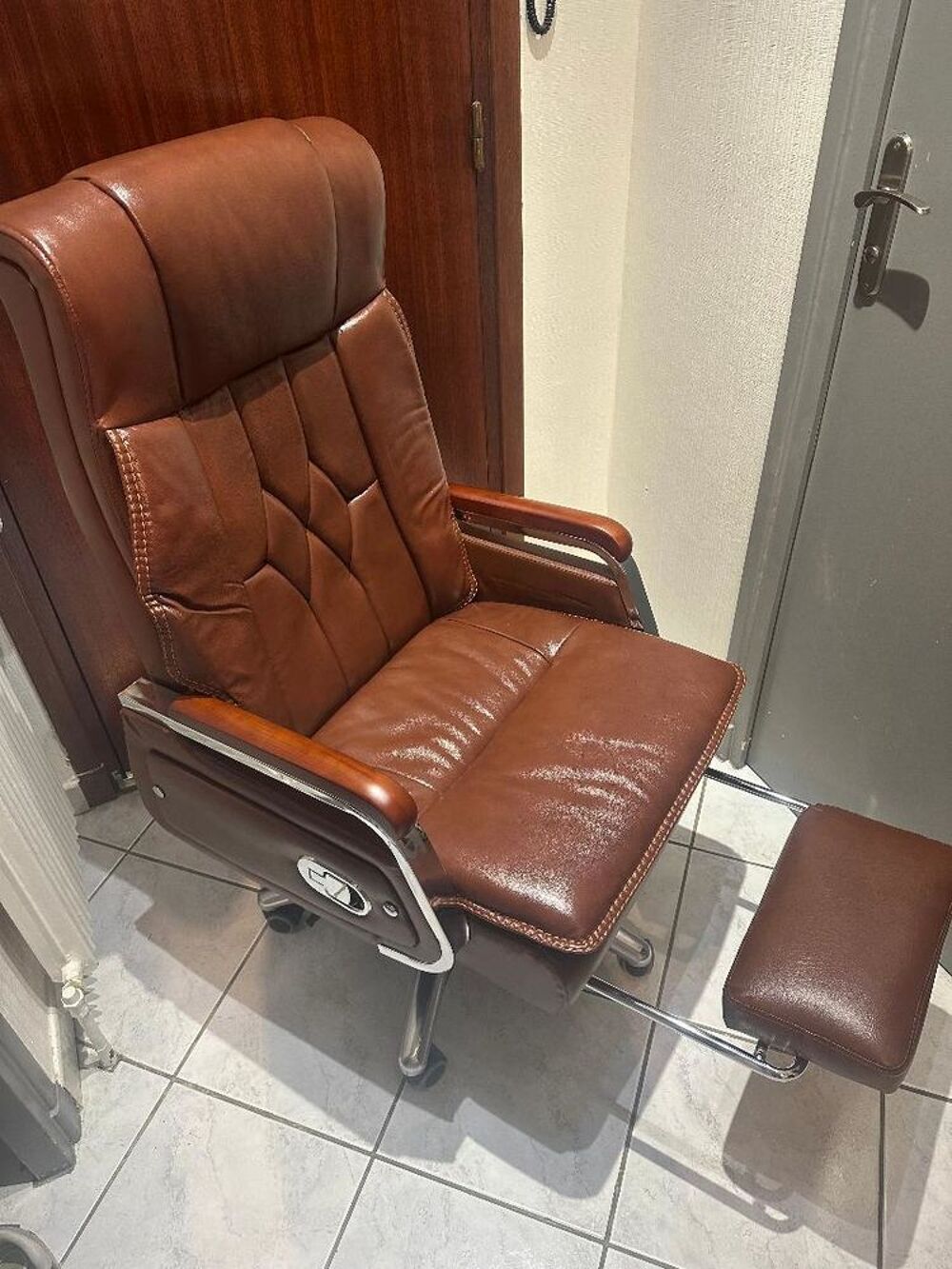 Fauteuil de direction en cuir v&eacute;ritable Meubles