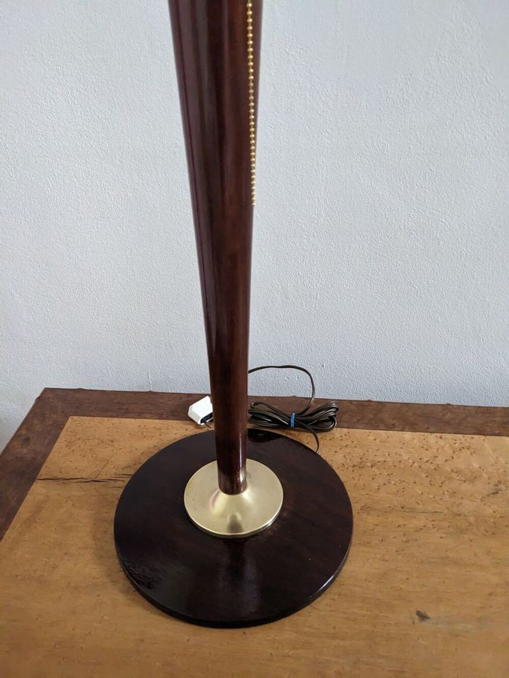 Lampe art deco style MAZDA ou autre couleur acajou en tr&egrave;s b Décoration