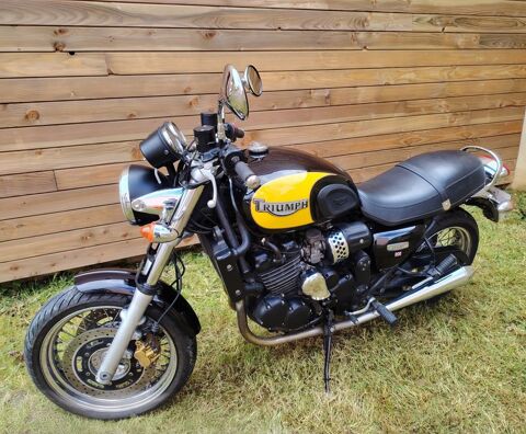 Moto TRIUMPH 2004 occasion Cerizay 79140