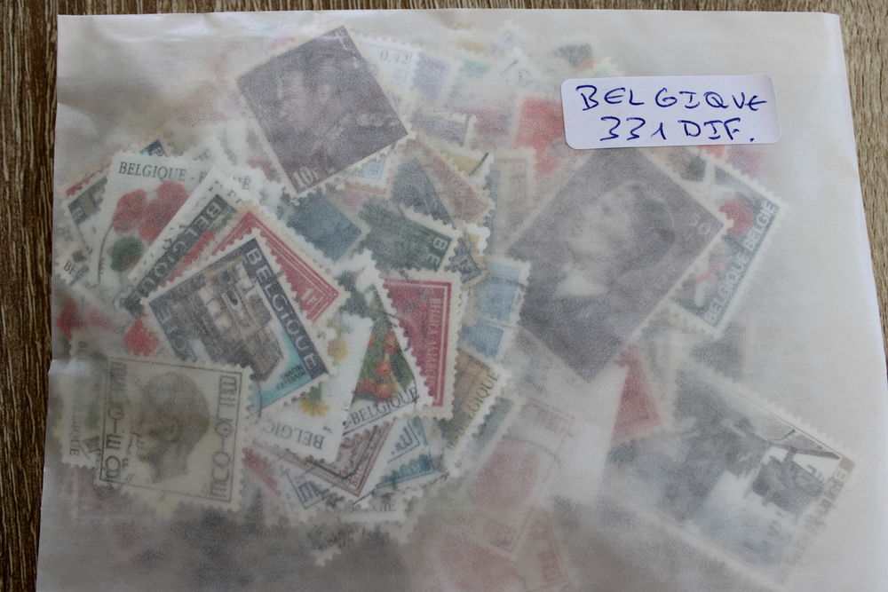 Belgique 331 timbres diff&eacute;rents 