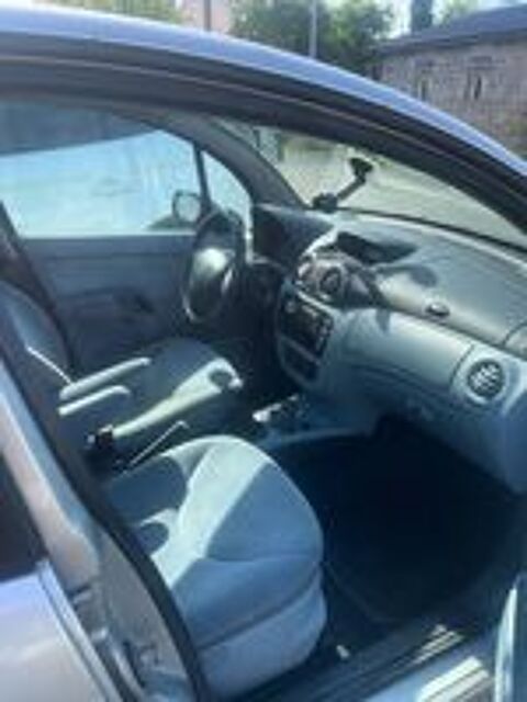 C3 1.4 HDi Exclusive 2003 occasion 01700 Beynost