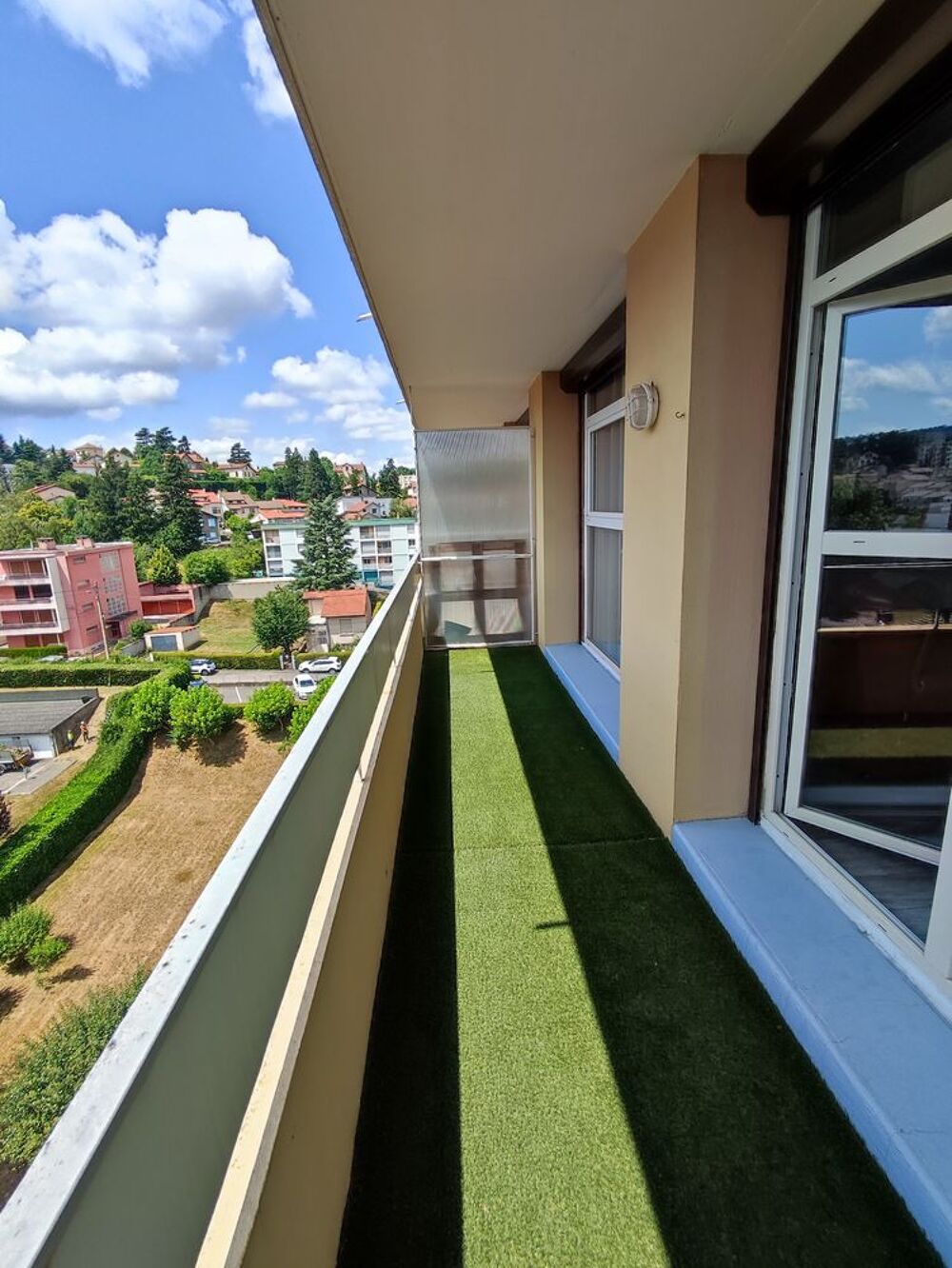 Vente Appartement Appartement T4 de 83 m² avec deux grands balcons, garage et annexe annonce Saint-etienne