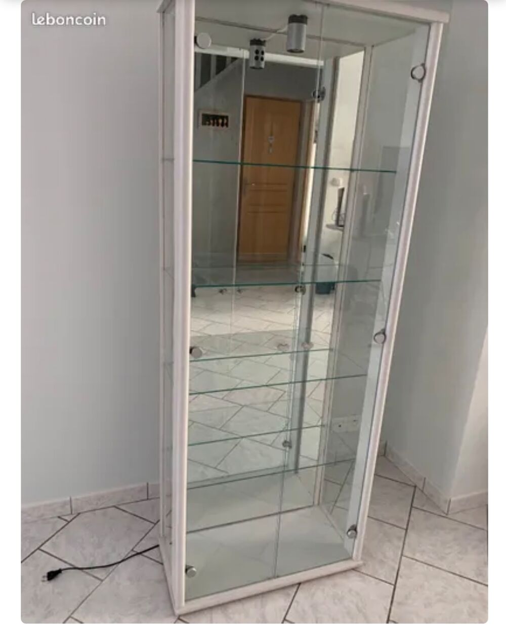 Recherche une vitrine 