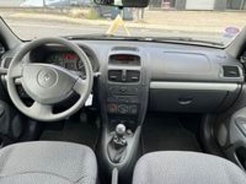 Clio II 1.2 ESSENCE / GPL 2010 occasion 42700 Firminy