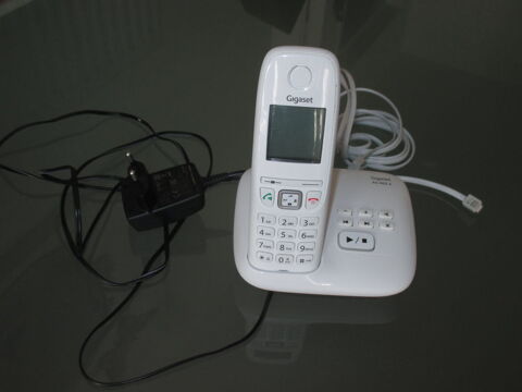 T�l�phone fixe sans fil base Gigaset AS405 blanc 30 Vienne (38)