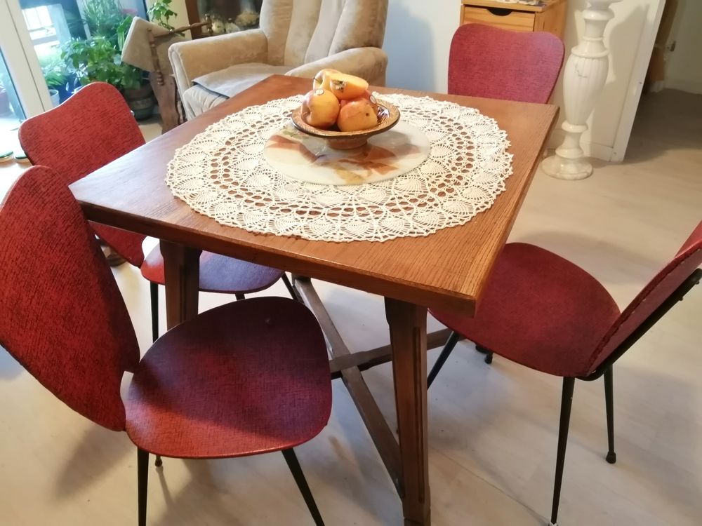 Table de salle &agrave; manger plateau carr&eacute; de 80 x 80 cm Meubles
