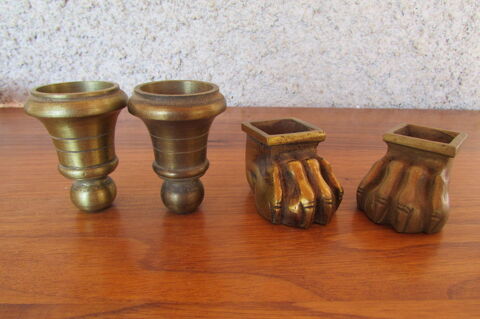 Lot de sabots anciens Louis XIV et Empire en bronze 45 Montfa (81)