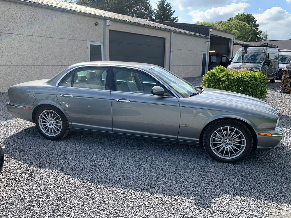 XJ 6 XJ6 V6 2.7 D - 207 Bi-Turbo Executive A 2006 occasion 59310 Auchy-lez-Orchies