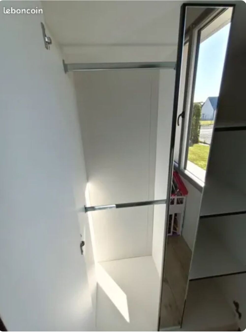 ARMOIRE CHAMBRE FILLE &Eacute;TAT NEUF Mobilier enfants