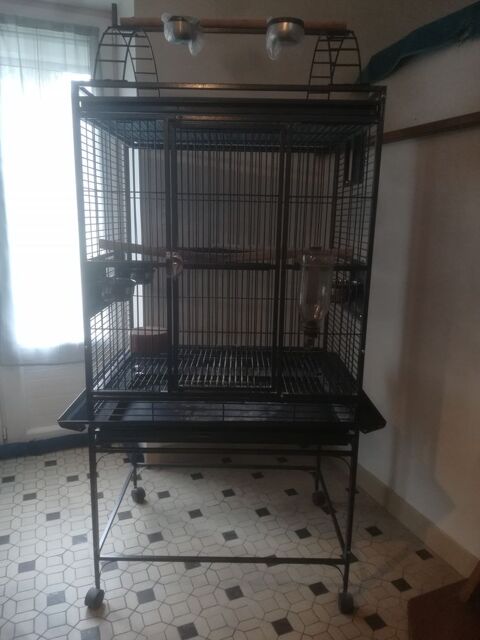 Cage perroquet 120 35133 Saint-germain-en-cogls