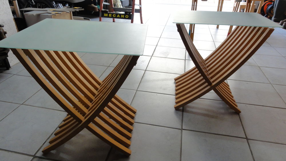 Table basse en bois dessus verre opaque ikea Meubles