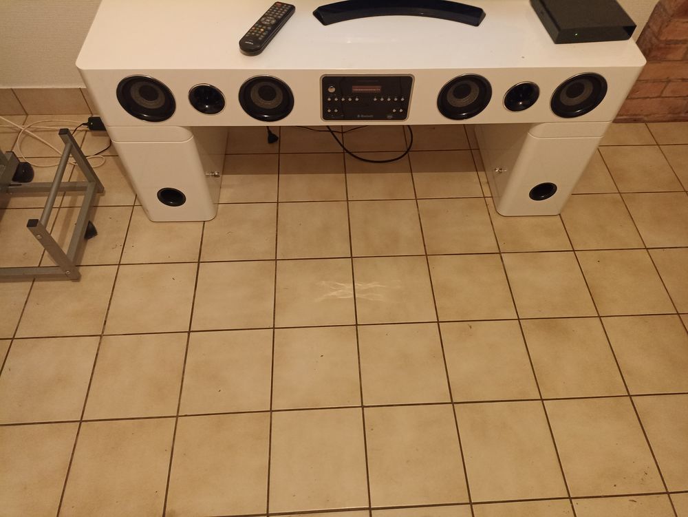 Meuble t&eacute;l&eacute; home cin&eacute;ma bluetooth carte cd USB aux Audio et hifi