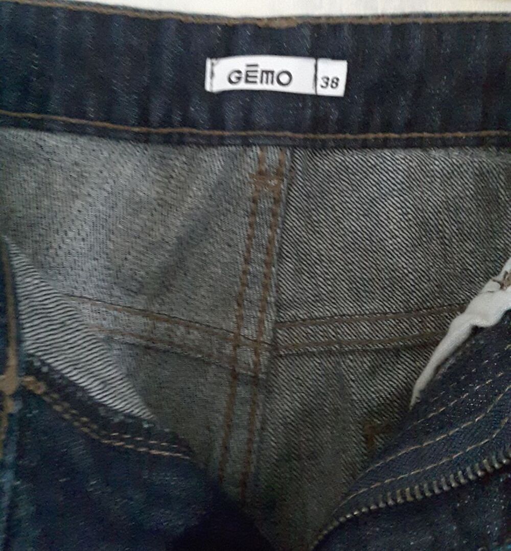 Jean bleu, coupe droite, GEMO, taille 38 Vêtements