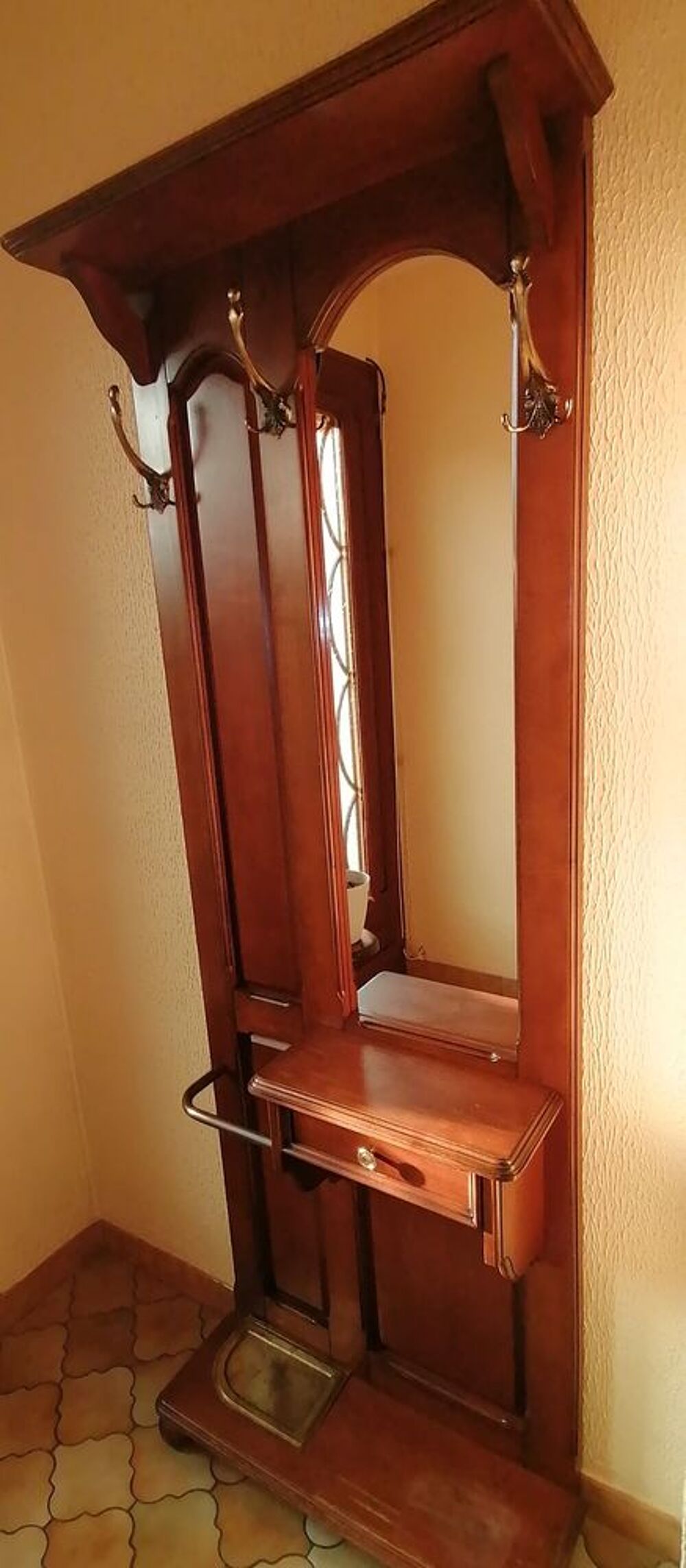 PORTE MANTEAUX BOIS ET CUIVRE Meubles