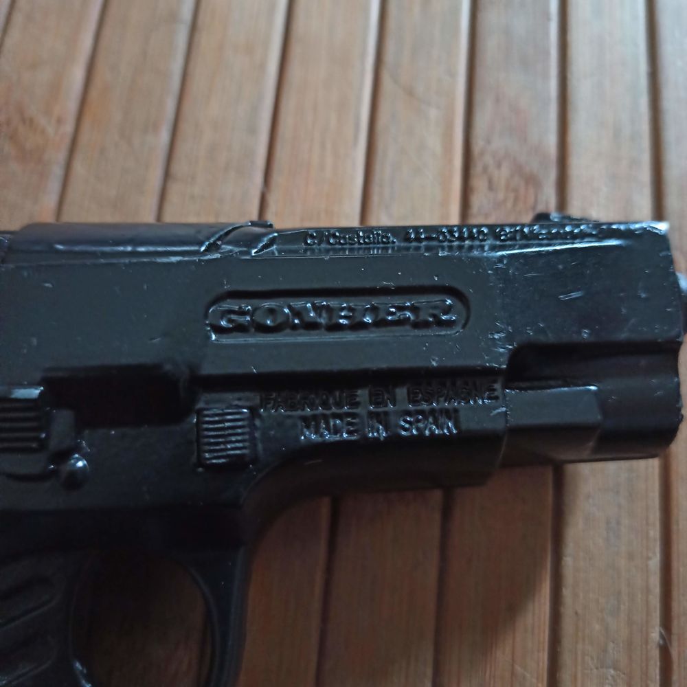 Pistolet &agrave; amorces Jeux / jouets