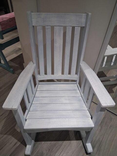 Fauteuil à bascule bois peint 60 Grasse (06)