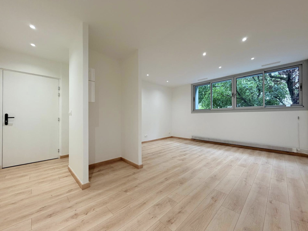 Vente Appartement Appartement Paris 12 pièce(s) 49 m2 Paris 12