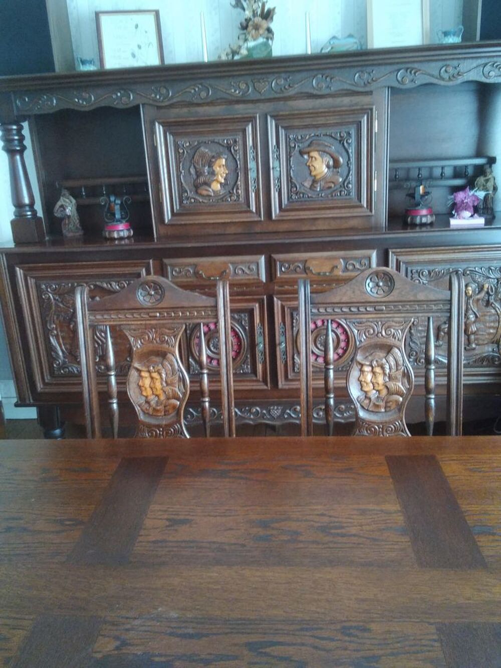 Salle &agrave; manger Meubles