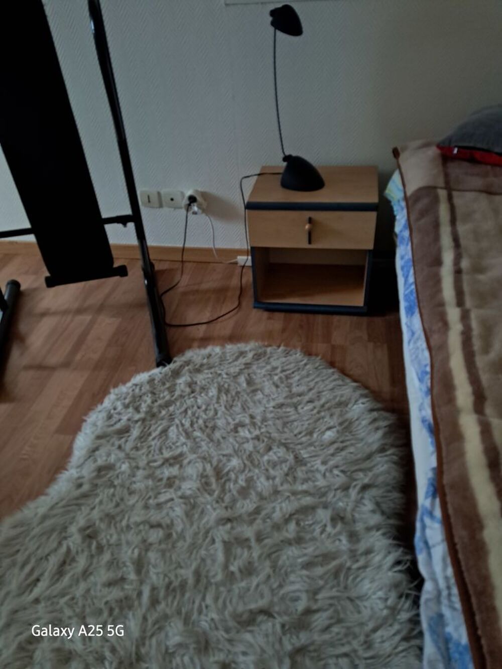 chambre &agrave; coucher et petit salon 250 € Meubles