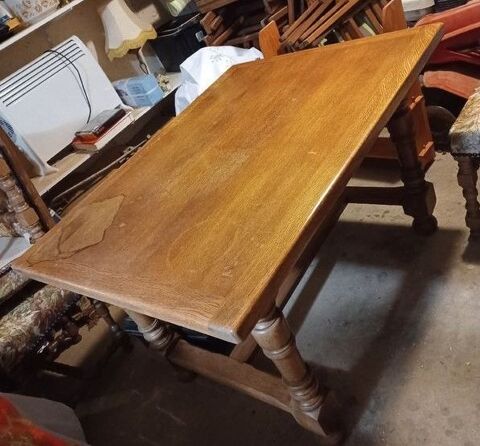 Table en chne massif avec rallonges 99 Bricon (52)