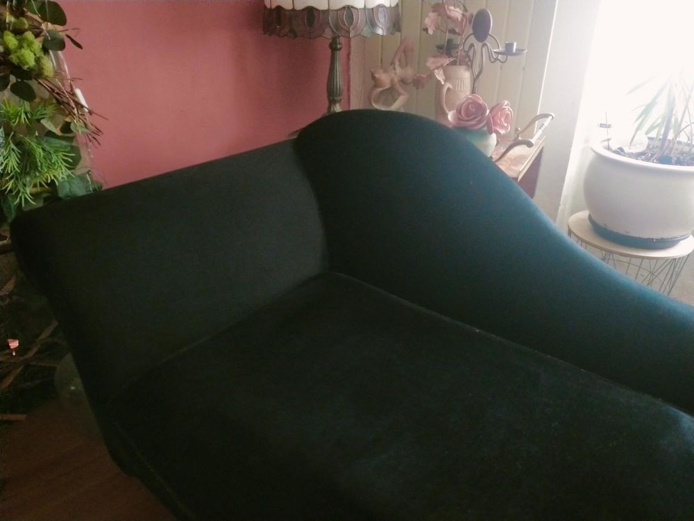 MERIDIENNE EN VELOURS NOIR Meubles