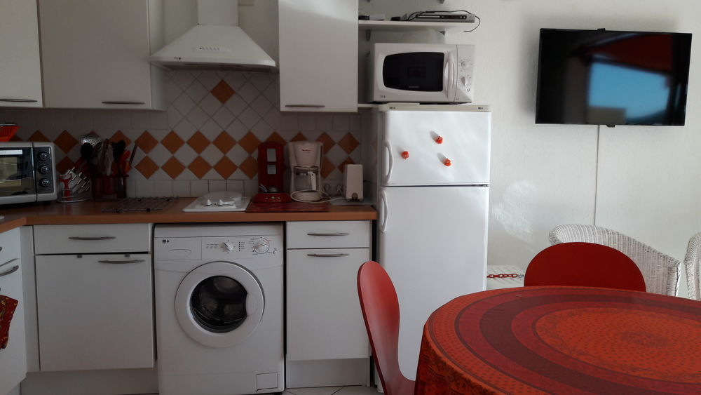   ,St Pierre la mer (11 Appartement T3  , bord de plage +parkg Languedoc-Roussillon, St Pierre la Mer (11560)