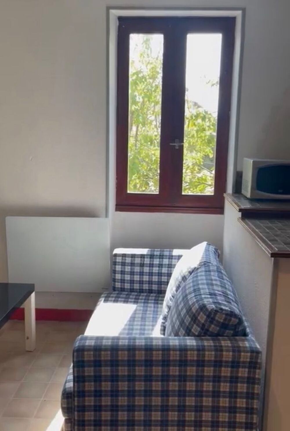 Location Appartement CASTRES Joli T2 meublé Impasse des Maçons avec jardinet Castres