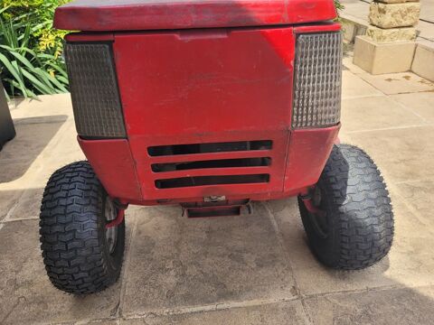 Tracteur tondeuse 800 38270 Beaurepaire