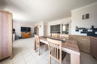  Appartement � vendre 5 pi�ces 82 m�