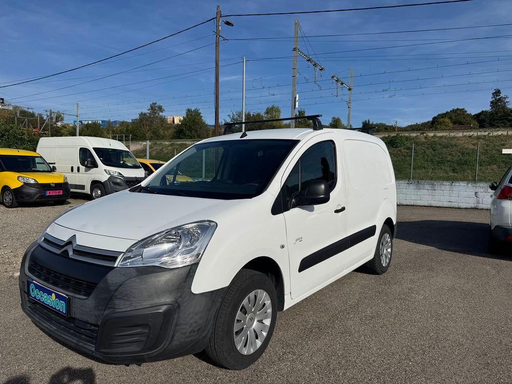 Berlingo BERLINGO FOURGON ELECTRIC M CLUB AVEC BATTERIE 2017 occasion 69360 Ternay