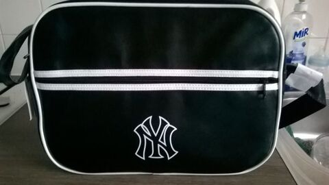 sac besace avec licence new york neuf 12 Quetigny (21)