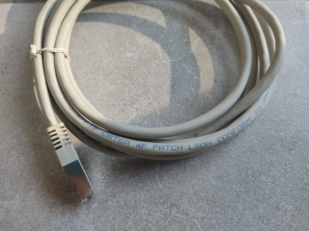 Cordons ethernet RJ45 CAT6A 2m Matériel informatique